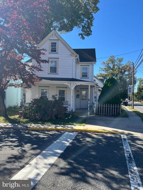 2 East Ave, PITMAN, NJ, 08071-1438 | Card Image