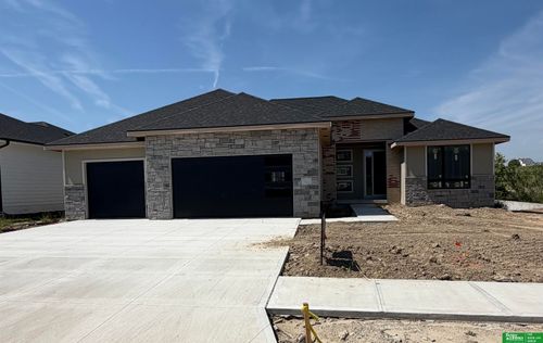 5912 N 213th Ave, Elkhorn, NE, 68022-4998 | Card Image