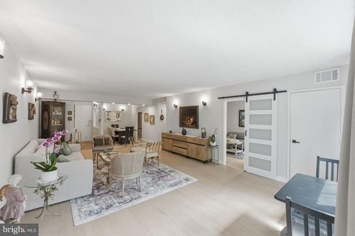 209-7661 Provincial Dr, MCLEAN, VA, 22102-7662 | Card Image