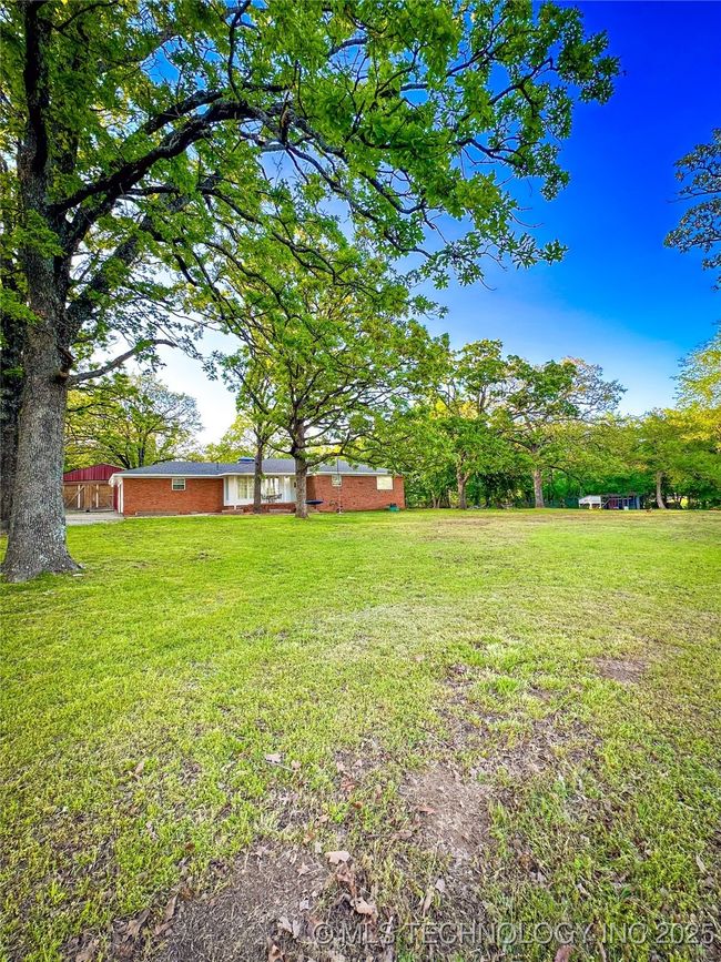 27369 131 St St, House other with 3 bedrooms, 2 bathrooms and null parking in Coweta OK | Image 39