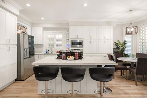 4577 Da Vinci, San Diego, CA, 92130 | Card Image