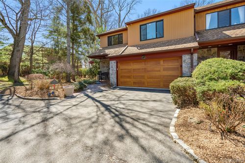 114 The Crescent, North Hempstead, NY, 11577 | Card Image