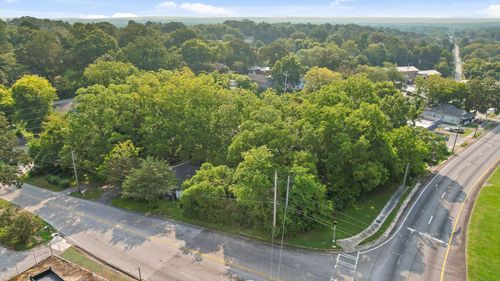 107 Lakeview Dr, Rossville, GA, 30741-1572 | Card Image