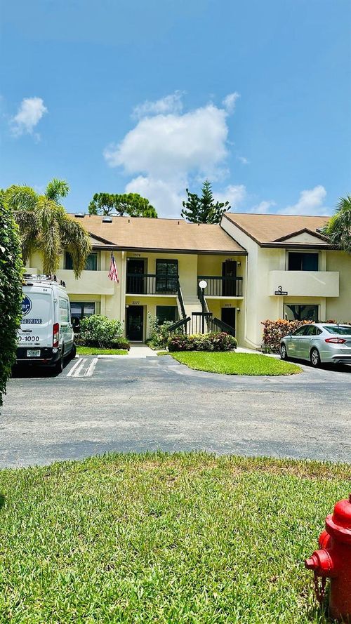 3377 Lucerne Park Dr, Greenacres, FL, 33467-2026 | Card Image