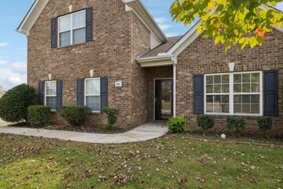 4051 Sequoia Trail, House other with 3 bedrooms, 2 bathrooms and 2 parking in Spring Hill TN | Image 2