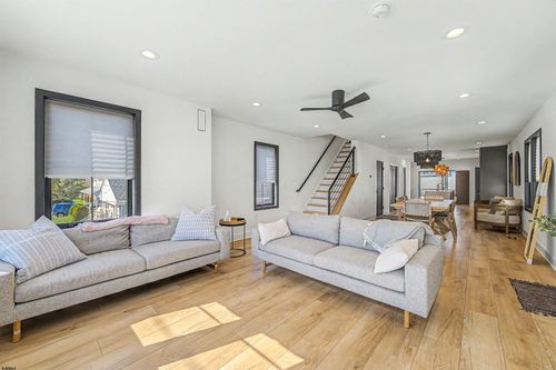 431 N Oxford Ave, Ventnor City, NJ, 08406-1542 | Card Image