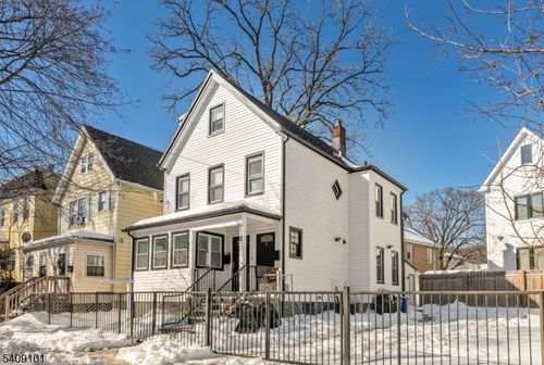 17 Mission St, Montclair, NJ, 07042-4517 | Card Image