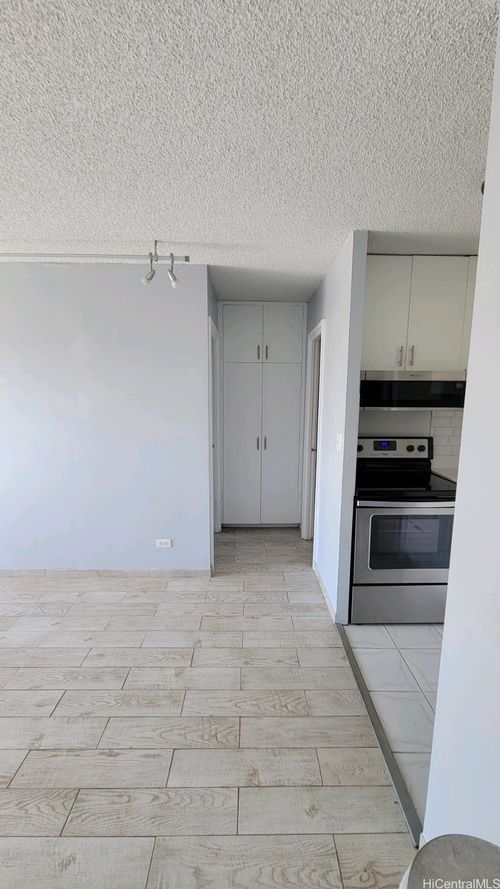 1703-2421 Ala Wai Blvd, Honolulu, HI, 96815-3415 | Card Image