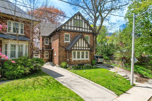 14 Servington Cres, Toronto, ON, M4S2J3 | Card Image