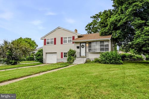 103 Memorial Dr, NEW CASTLE, DE, 19720-1342 | Card Image