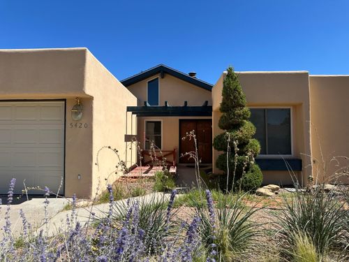 5420 Royal Dr Ne, Albuquerque, NM, 87111-1633 | Card Image