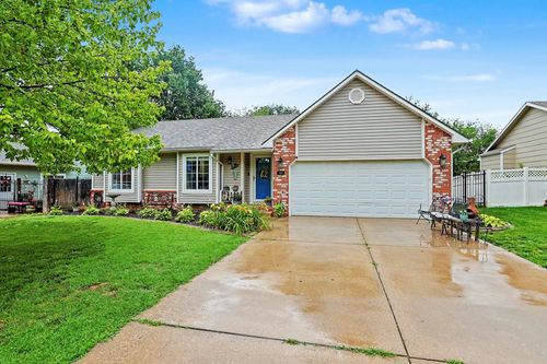 146 Chestnut Dr, Mulvane, KS, 67110-2000 | Card Image