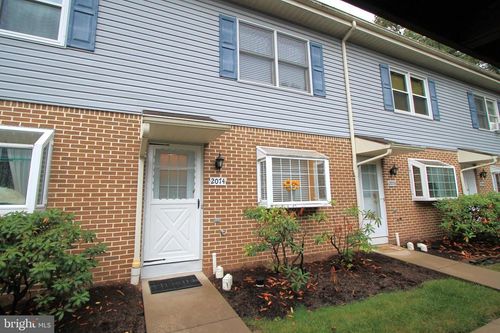 2074 Mary Ellen Ln, STATE COLLEGE, PA, 16803-1665 | Card Image