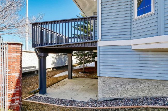 228 Valley Ridge Heights Nw, Home with 2 bedrooms, 3 bathrooms and 4 parking in Calgary AB | Image 42