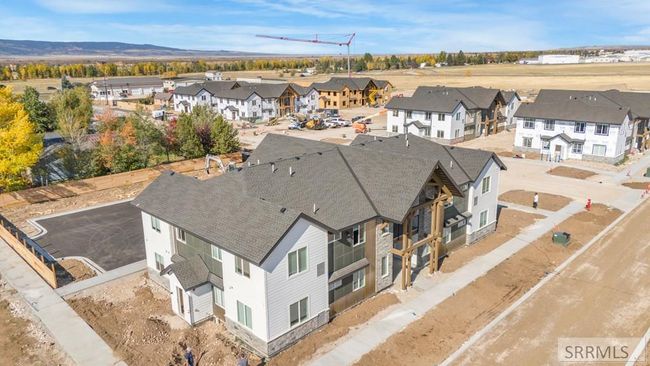 F201 - 201 E Ross Avenue, Condo with 2 bedrooms, 2 bathrooms and null parking in Driggs ID | Image 4
