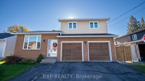 1534 Rosebella Ave, Gloucester, ON, K1T1E8 | Card Image