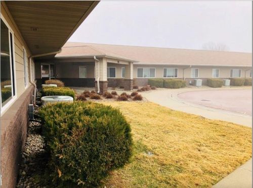 741 Streeter Dr, North Sioux City, SD, 57049-4132 | Card Image