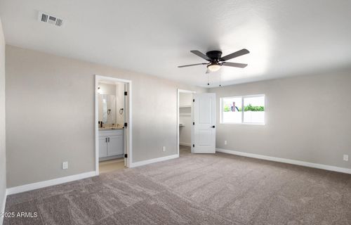 4402 E Mitchell Dr, Phoenix, AZ, 85018-6035 | Card Image