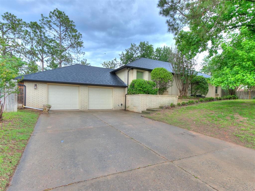 Martingale Dr, Norman, OK 73072