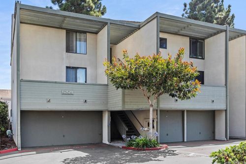129-6204 Agee St, San Diego, CA, 92122 | Card Image