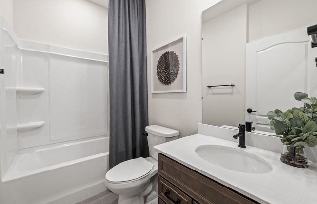 Guest Bathroom | Image 16