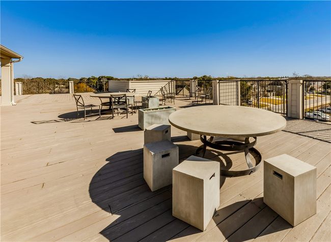 View of wooden terrace | Image 34
