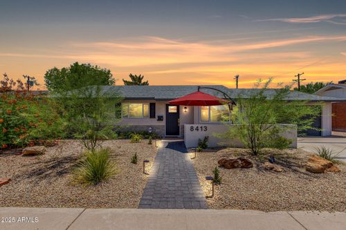8413 E Sheridan St, Scottsdale, AZ, 85257-2425 | Card Image