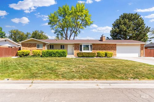 1337 Holly Dr, Twin Falls, ID, 83301-3433 | Card Image