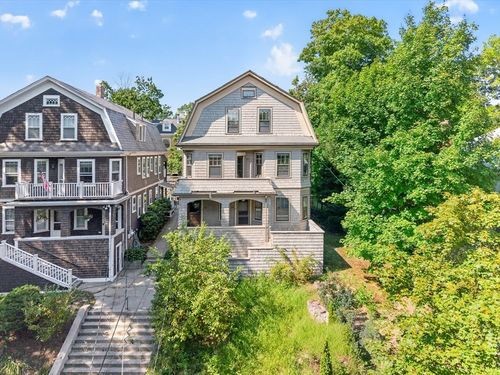 105-103-105 Colbourne Cres, Brookline, MA, 02445-4571 | Card Image