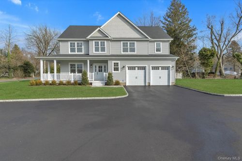 44 N Woodhull Rd, Huntington, NY, 11743-2827 | Card Image