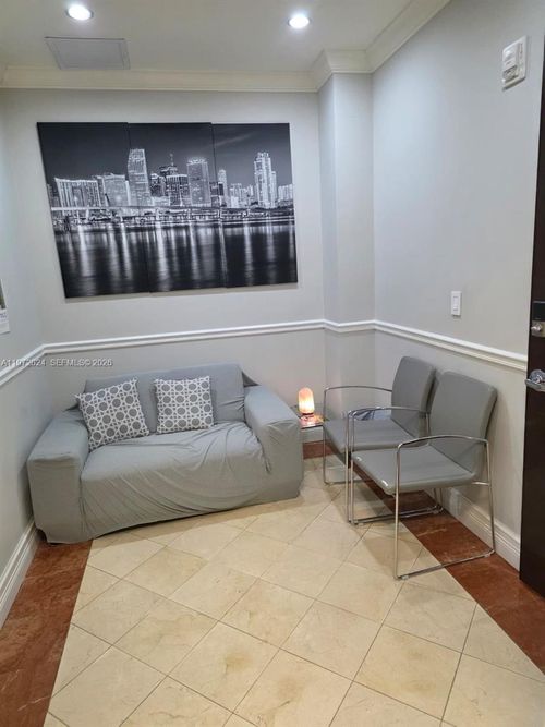 23-7735 Nw 146th St, Miami Lakes, FL, 33016-1581 | Card Image