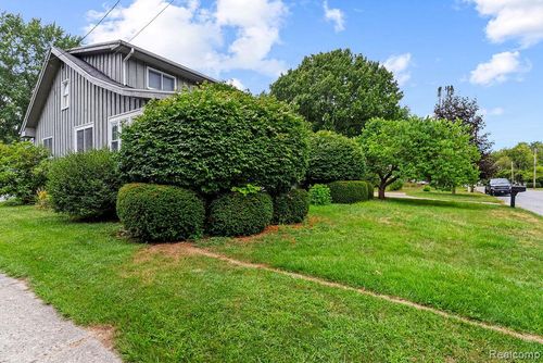 3873 State St, Bridgeport, MI, 48722-9639 | Card Image