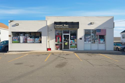 242 N Main St, Concord, NH, 03303 | Card Image