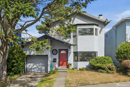 371 Inverness Drive, Pacifica, CA, 94044 | Card Image