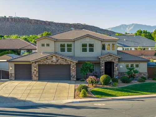 2223 E Coyote Springs Dr, St George, UT, 84790-5875 | Card Image