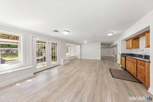 73 Foggwood Cir, Fairfield, CT, 06824-1685 | Card Image