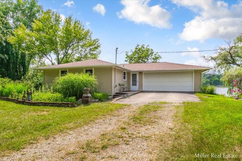 5638 Meisenbach Dr, Hastings, MI, 49058-8357 | Card Image