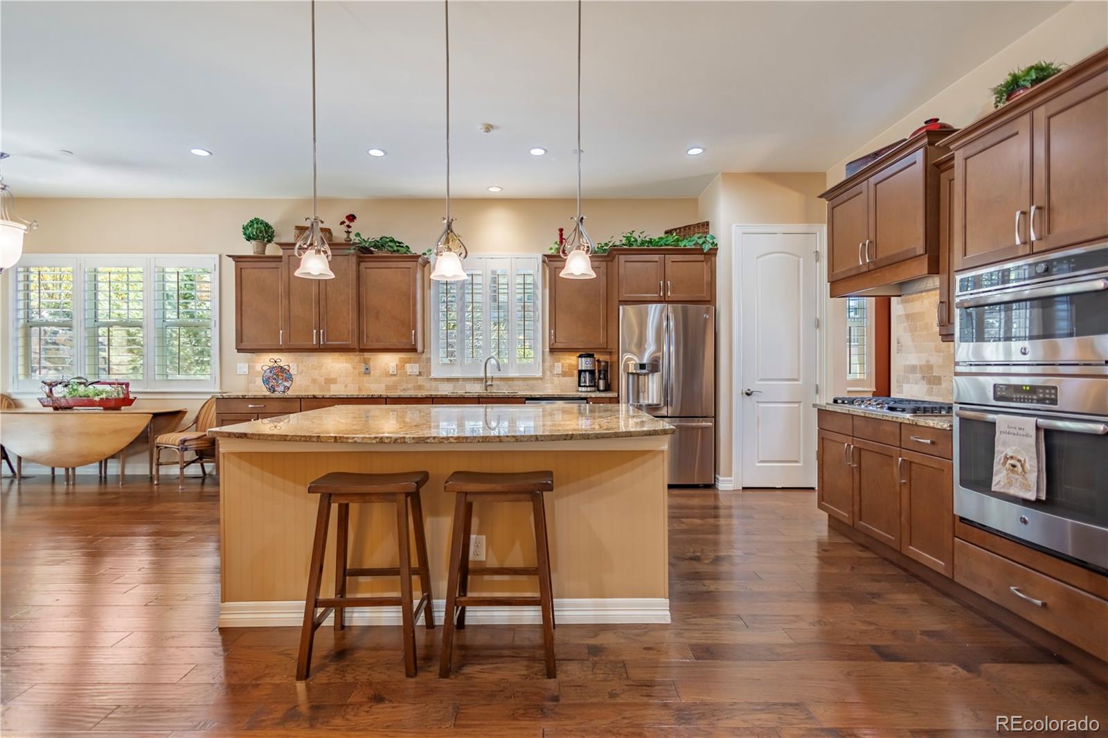 Chateau Ridge Ln, Castle Rock, CO 80108
