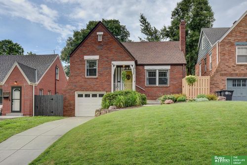 5035 Charles St, Omaha, NE, 68132-1443 | Card Image