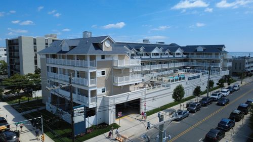 303-719 E 10th St, Ocean City, NJ, 08226-3533 | Card Image
