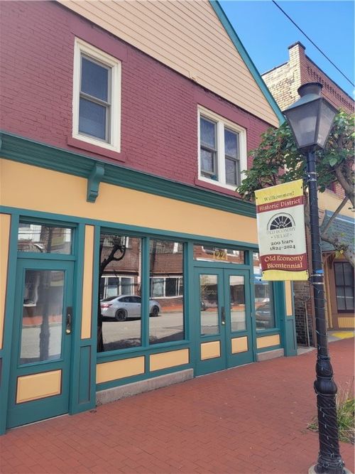 1221 Merchant St, Ambridge, PA, 15003-2278 | Card Image