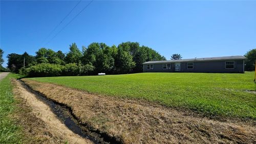 20540 Russell Rd, Cambridge Springs, PA, 16403-4058 | Card Image