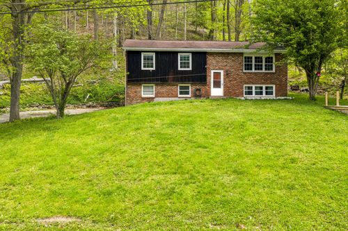 2955 Pine Grove Rd, Industry, PA, 15052-1301 | Card Image