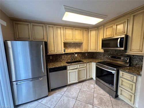 apt-4-1709 Park Meadows Dr, FORT MYERS, FL, 33907-3710 | Card Image