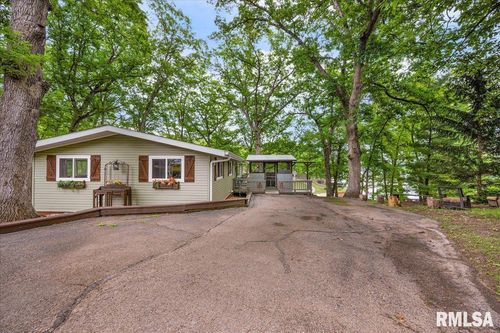 242 Green Leaf Ct, Dahinda, IL, 61428-9749 | Card Image