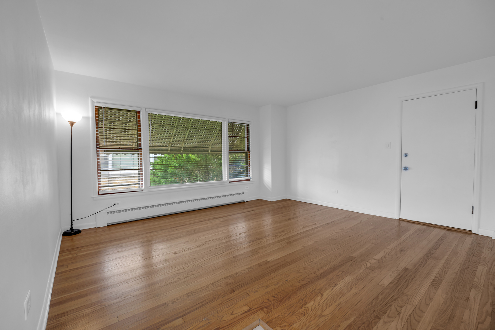 Residential Lease in Elmwood Park 3