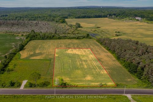 584 Curry Rd, Penetanguishene, ON, L9M2C8 | Card Image