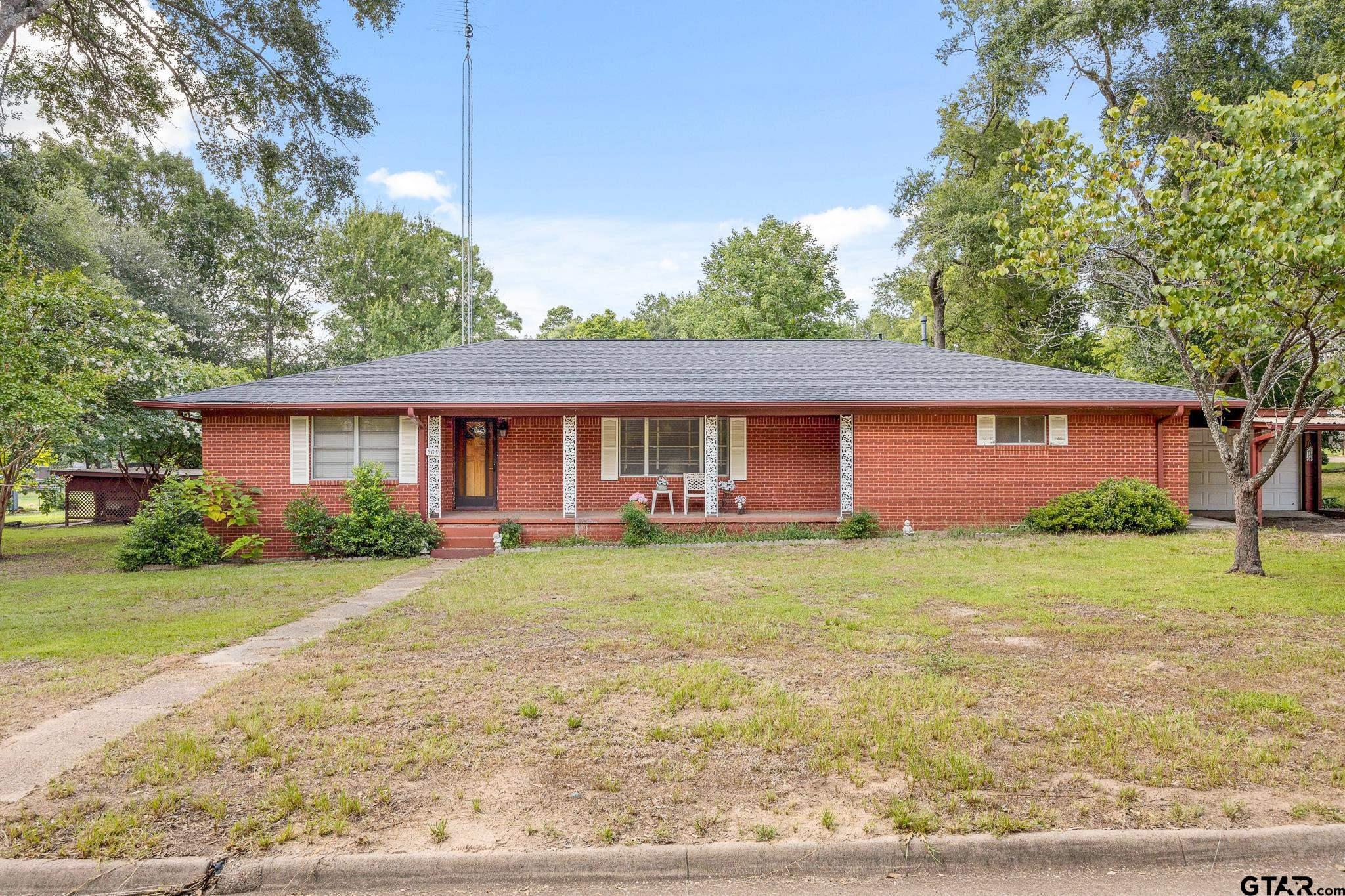 Glazner St, Hawkins, TX 75765