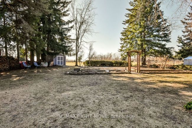 35 Fittons Rd E, House other with 3 bedrooms, 2 bathrooms and 4 parking in Orillia ON | Image 41