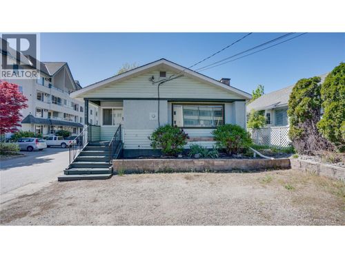 3004 37 St, Vernon, BC, V1T6G5 | Card Image